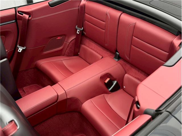 صورة مصغرة 78 لـ 2025 Porsche 911