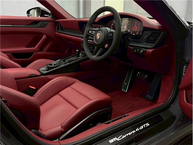 صورة مصغرة 6 لـ 2025 Porsche 911