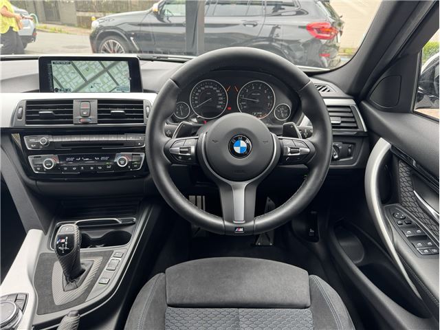 2016 BMW 3 SERIES photo 9