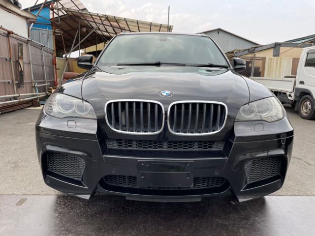 صورة 3 لـ 2010 BMW X5 M