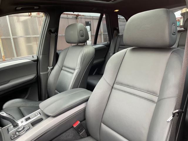 2010 BMW X5 M — миниатюра 15