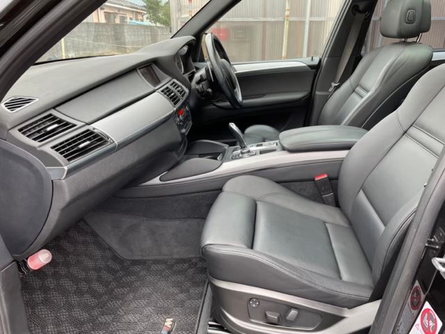 2010 BMW X5 M — миниатюра 13