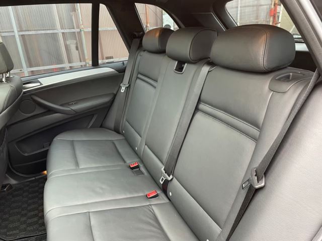 2010 BMW X5 M — миниатюра 22