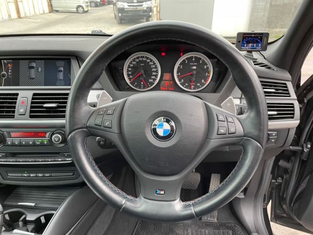 2010 BMW X5 M — миниатюра 38