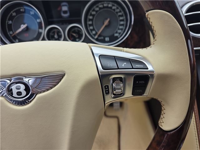 صورة 10 لـ 2015 Bentley CONTINENTAL