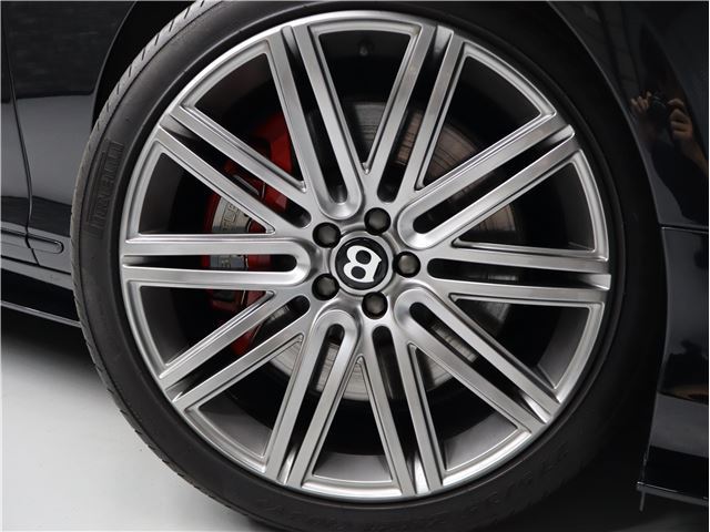 صورة 4 لـ 2015 Bentley CONTINENTAL