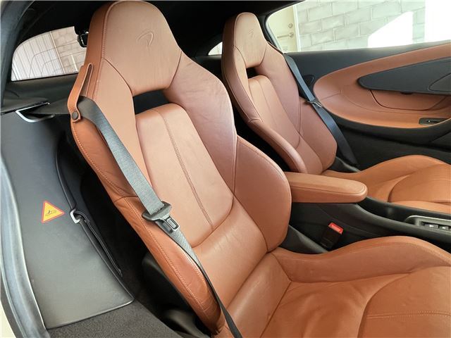 صورة مصغرة 24 لـ 2016 Mclaren 540C COUPE