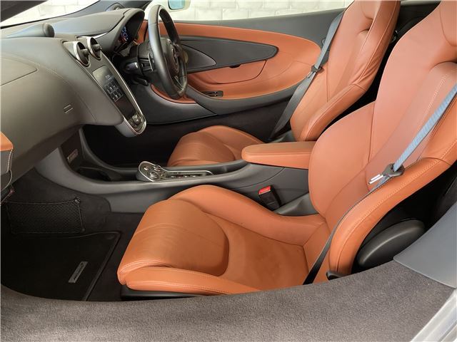صورة مصغرة 30 لـ 2016 Mclaren 540C COUPE