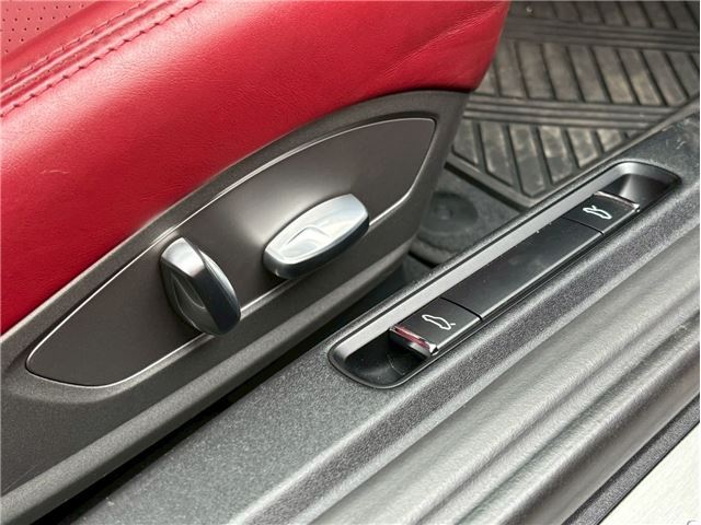 صورة مصغرة 21 لـ 2019 Porsche 911