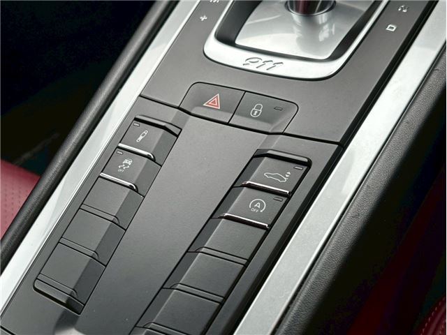 صورة مصغرة 30 لـ 2019 Porsche 911