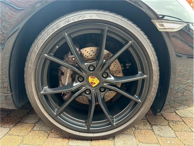 صورة مصغرة 10 لـ 2019 Porsche 911