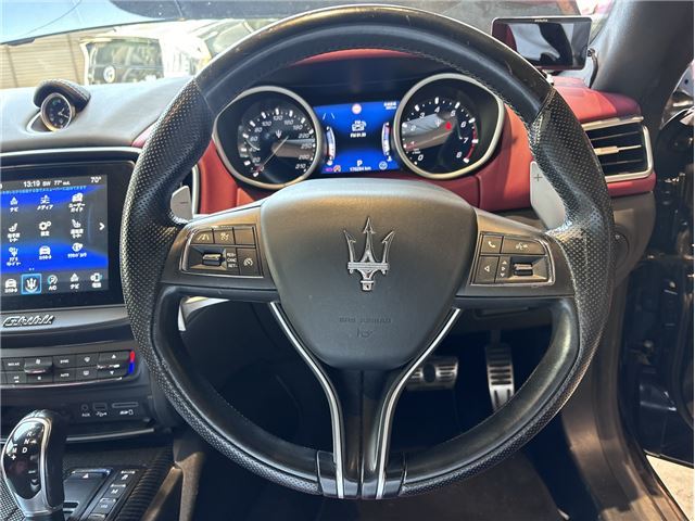 2018 Maserati GHIBLI thumbnail 17