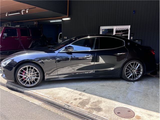 2018 Maserati GHIBLI thumbnail 24