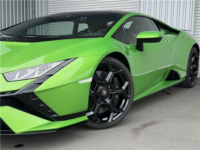 صورة 2 لـ 2024 Lamborghini HURACAN