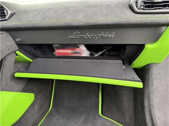 صورة مصغرة 76 لـ 2024 Lamborghini HURACAN