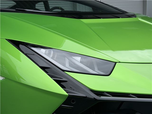 صورة 8 لـ 2024 Lamborghini HURACAN