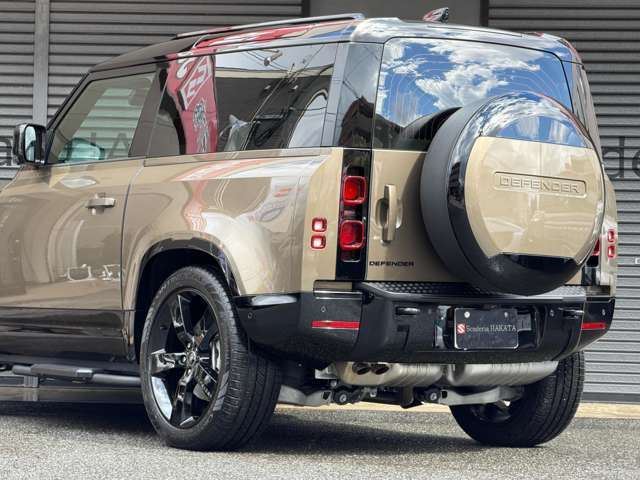 صورة 9 لـ 2025 LAND Rover DEFENDER