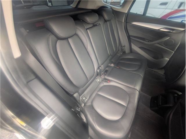 2017 BMW X1 — миниатюра 25