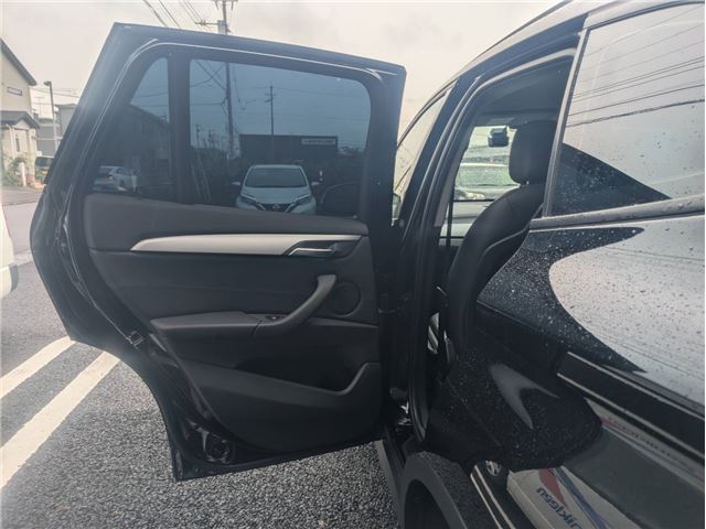 2017 BMW X1 — миниатюра 28