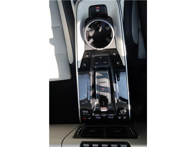 صورة مصغرة 39 لـ 2026 Porsche 911