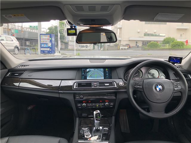 صورة مصغرة 16 لـ 2011 BMW 7 SERIES