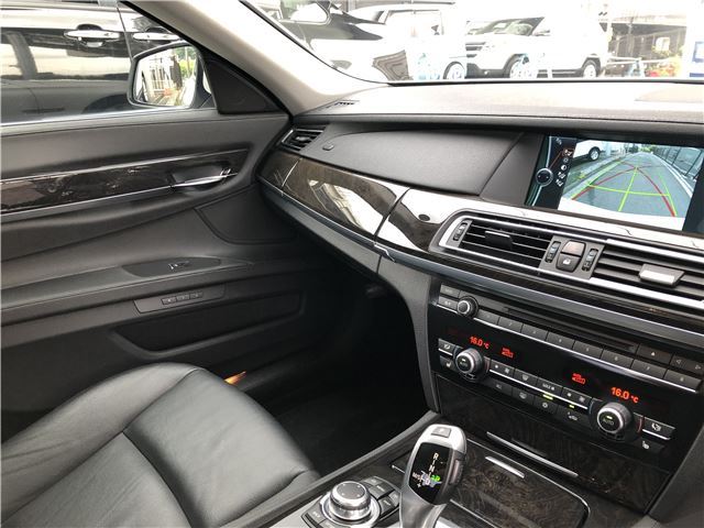 صورة مصغرة 45 لـ 2011 BMW 7 SERIES