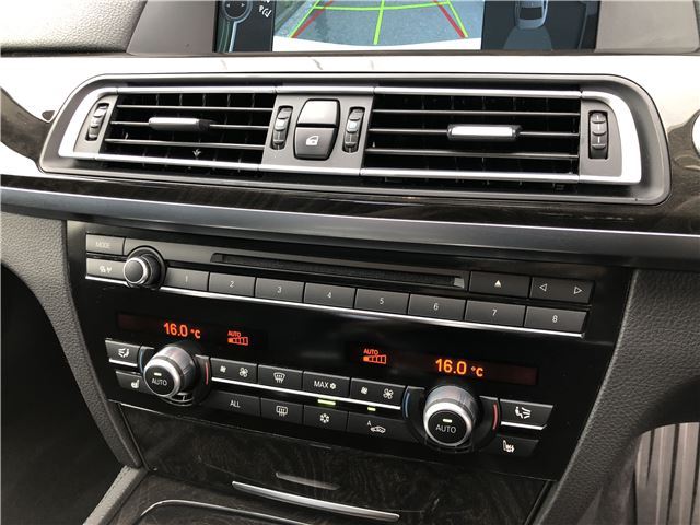 صورة مصغرة 52 لـ 2011 BMW 7 SERIES