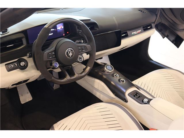 صورة 3 لـ 2023 Maserati MC20