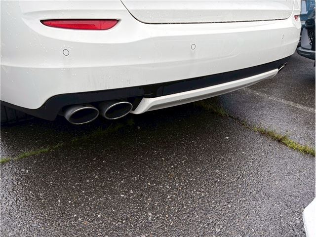 2015 Maserati QUATTROPORTE — миниатюра 7