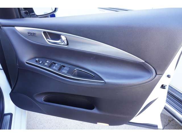 2009 Nissan SKYLINE CROSSOVER 缩略图 23