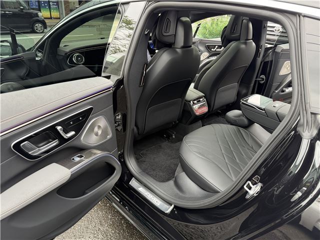صورة مصغرة 30 لـ 2024 Mercedes-BENZ EQS AMG