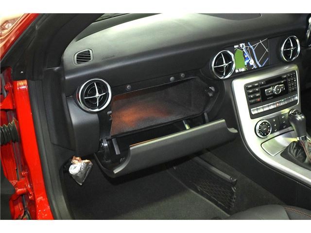 2012 Mercedes-BENZ SLK — миниатюра 40