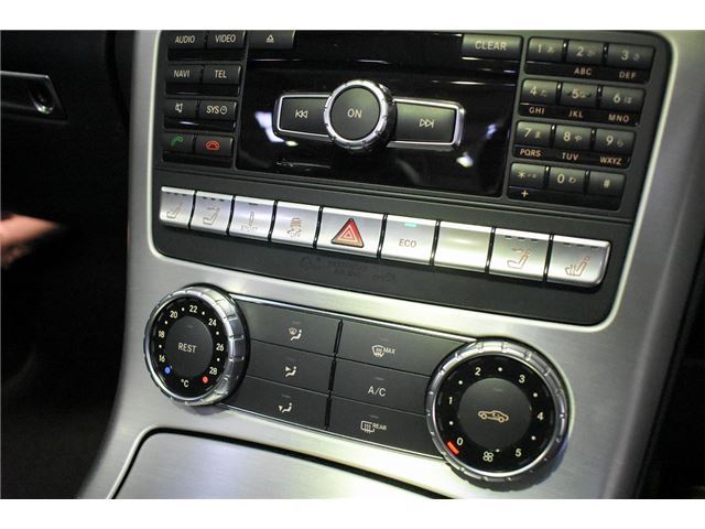 2012 Mercedes-BENZ SLK — миниатюра 42