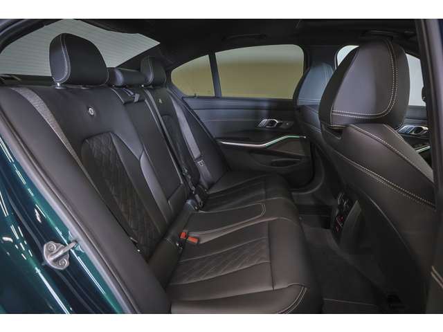 صورة مصغرة 20 لـ 2026 Alpina B3