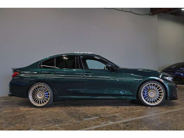 صورة مصغرة 27 لـ 2026 Alpina B3