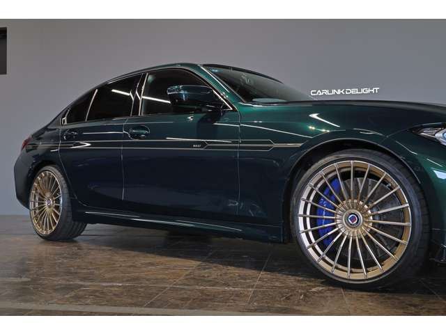 صورة مصغرة 40 لـ 2026 Alpina B3