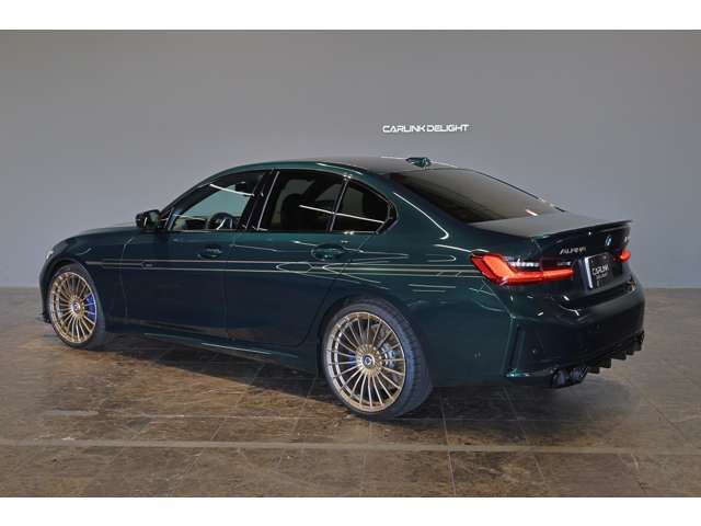 صورة مصغرة 47 لـ 2026 Alpina B3