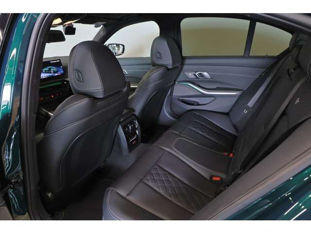 صورة مصغرة 62 لـ 2026 Alpina B3