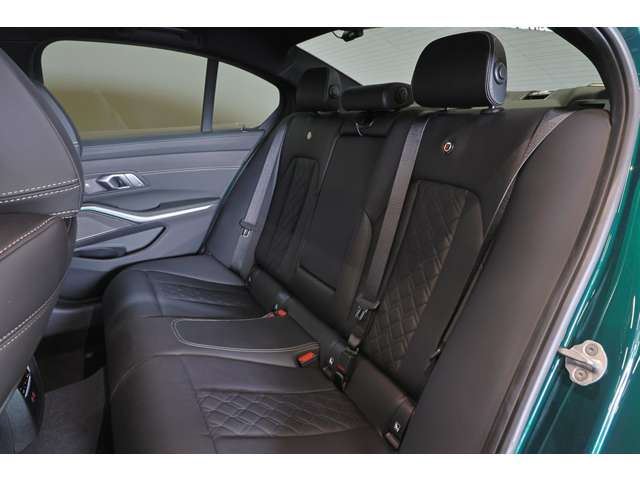 صورة مصغرة 63 لـ 2026 Alpina B3