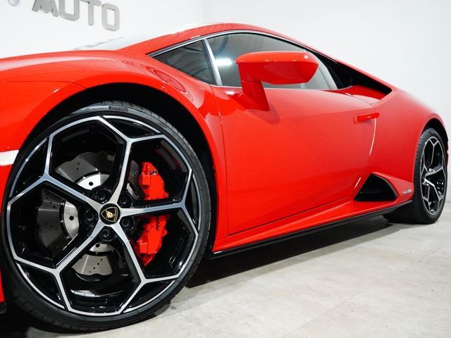 2021 Lamborghini HURACAN — миниатюра 11