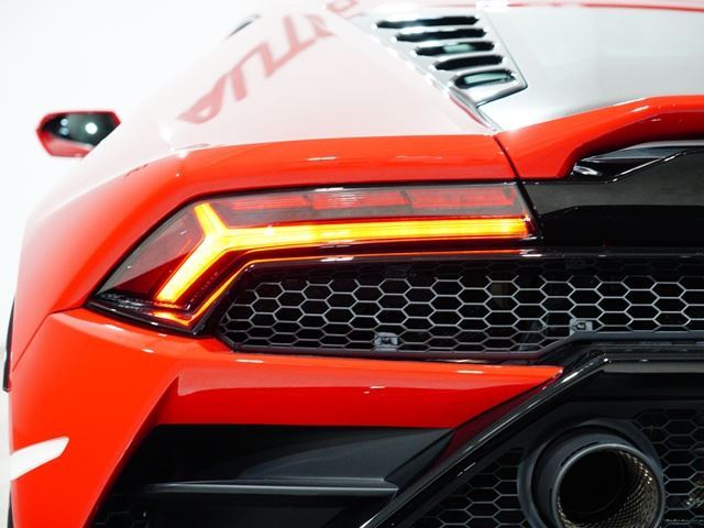 2021 Lamborghini HURACAN — миниатюра 19