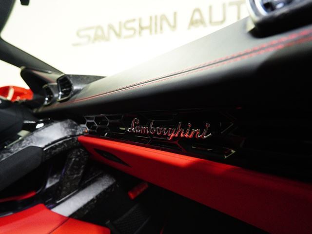 2021 Lamborghini HURACAN — миниатюра 26