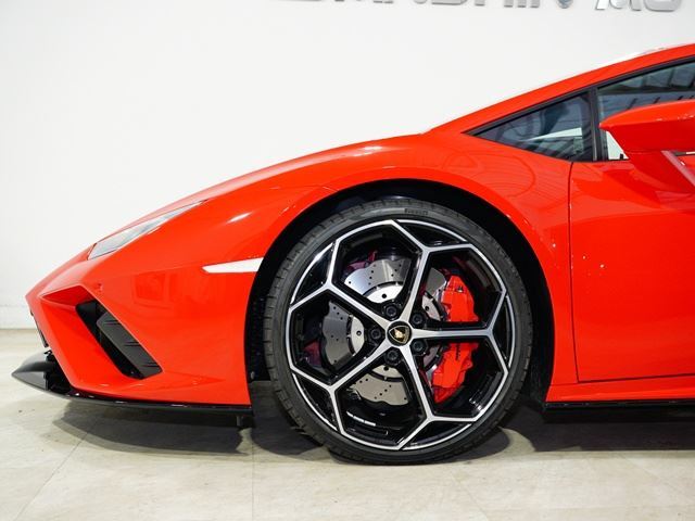 2021 Lamborghini HURACAN — миниатюра 6