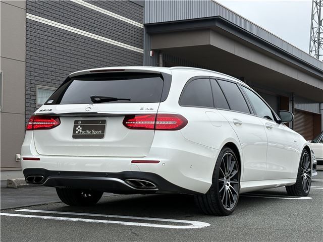 2018 Mercedes-BENZ E-CLASS AMG — фото 7