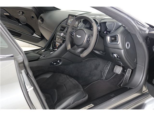 2019 Aston Martin DBS SUPERLEGGERA 缩略图 40