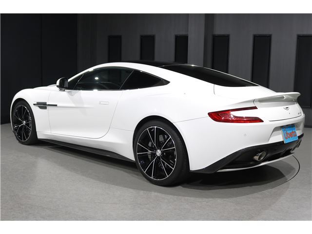 2013 Aston Martin V12 VANQUISH — фото 9