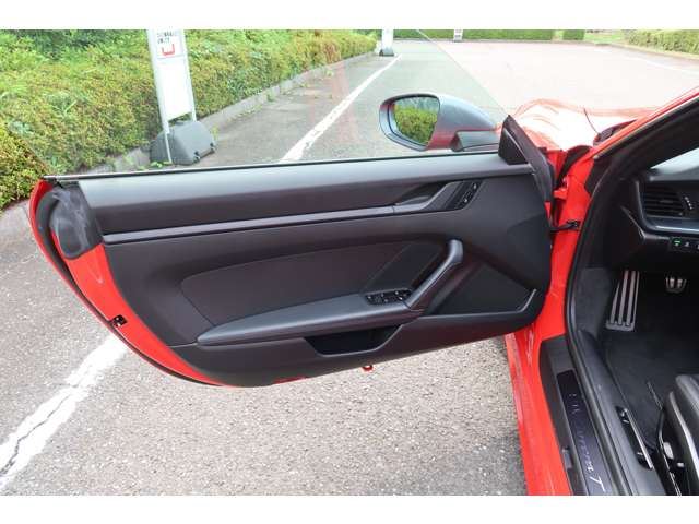 صورة مصغرة 14 لـ 2025 Porsche 911