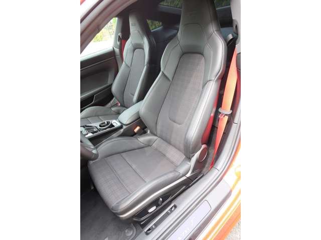 صورة مصغرة 16 لـ 2025 Porsche 911
