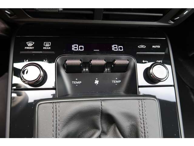صورة مصغرة 35 لـ 2025 Porsche 911