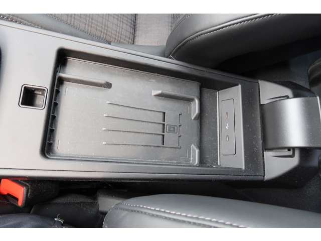 صورة مصغرة 40 لـ 2025 Porsche 911
